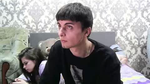 Selina and Robert online show from March 2026 07:59:01 AM