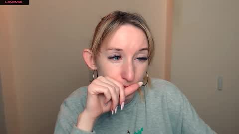 Amanda online show from September 2025 07:53:01 AM