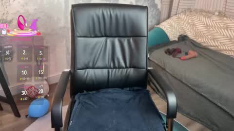 Amanda online show from November 2025 01:05:01 AM