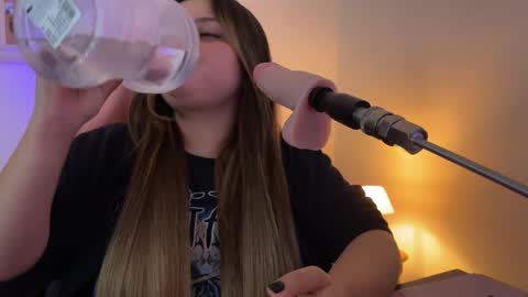 Amandha online show from November 2025 10:21:01 PM