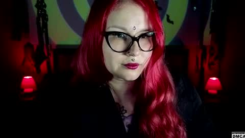 Snapshot of amanita__pantherina chatting on April 2026 12:27:02 PM Goddess Amanita online show from April 2026 12:27:02 PM