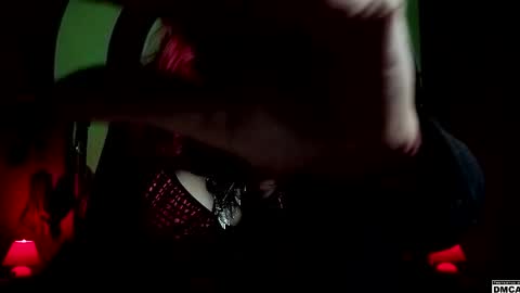 Snapshot of amanita__pantherina chatting on April 2026 09:58:02 AM Goddess Amanita online show from April 2026 09:58:02 AM