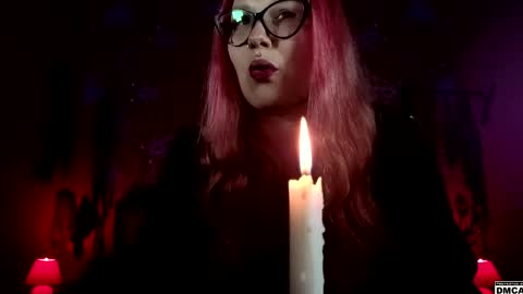 Snapshot of amanita__pantherina chatting on May 2026 04:23:02 PM Goddess Amanita online show from May 2026 04:23:02 PM