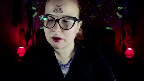 Snapshot of amanita__pantherina chatting on May 2026 12:56:02 PM Goddess Amanita online show from May 2026 12:56:02 PM