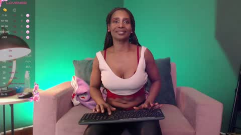 luna online show from December 2024 07:41:02 PM