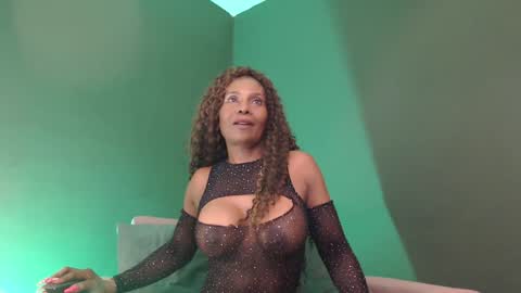 luna online show from January 2025 04:15:01 PM