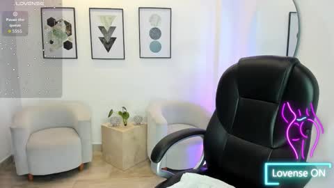 amara foxx online show from March 2026 11:11:02 PM