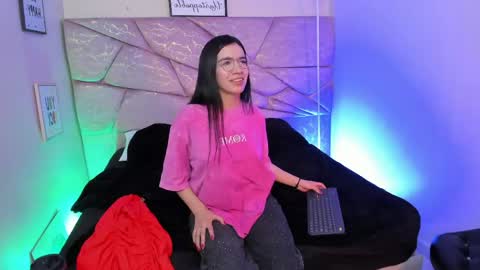 Snapshot of amara_velle chatting on April 2026 01:14:01 PM amara velle online show from April 2026 01:14:01 PM
