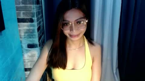 Snapshot of amarabellax chatting on May 2026 02:18:01 AM BELLA online show from May 2026 02:18:01 AM