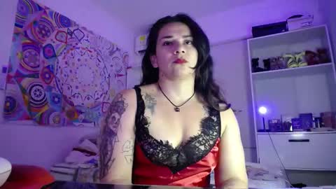 Susan online show from November 2025 10:32:02 PM