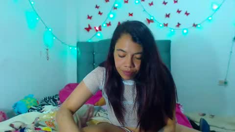 Amara Julia online show from January 2025 01:35:02 PM