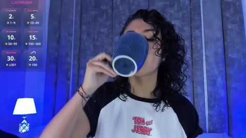 Snapshot of amarettho chatting on October 2025 11:21:01 AM Emily online show from October 2025 11:21:01 AM