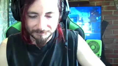 Amaru online show from November 2025 10:53:02 PM