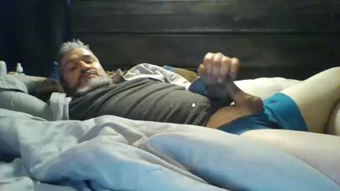 Snapshot of amatterdaddy83 chatting on November 2025 10:24:01 PM amatterdaddy83 online show from November 2025 10:24:01 PM