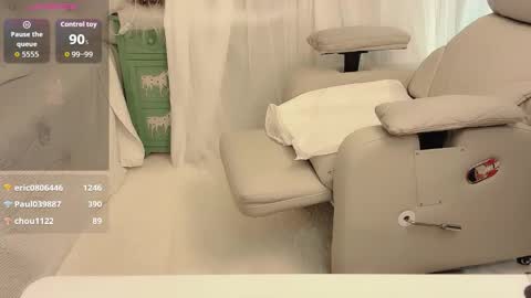 yooo online show from October 2025 12:24:01 PM