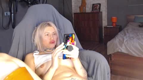 Snapshot of amayamalina chatting on December 2024 10:18:01 AM Malina online show from December 2024 10:18:01 AM