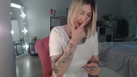 Snapshot of amayamalina chatting on August 2026 03:48:01 PM Malina online show from August 2026 03:48:01 PM