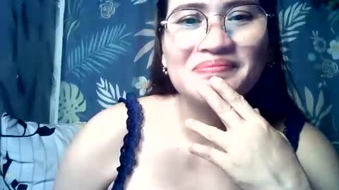 amazing angel online show from September 2025 06:57:01 PM
