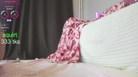 Im Mandy and I love to play in public and do crazy in PVT online show from February 2025 10:37:02 AM