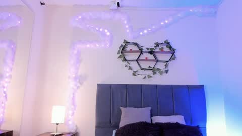 ambar_gh1 online show from April 2026 08:17:01 PM