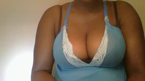 Snapshot of ambar_jasiri chatting on January 2025 07:38:02 PM Mia online show from January 2025 07:38:02 PM