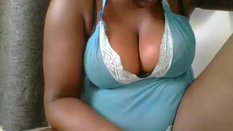 Snapshot of ambar_jasiri chatting on March 2025 04:56:02 AM Mia online show from March 2025 04:56:02 AM