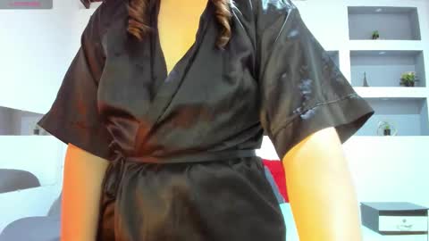 Ambar  online show from October 2025 11:44:01 AM