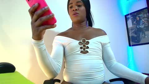 ambargil__ online show from January 2025 03:50:01 PM