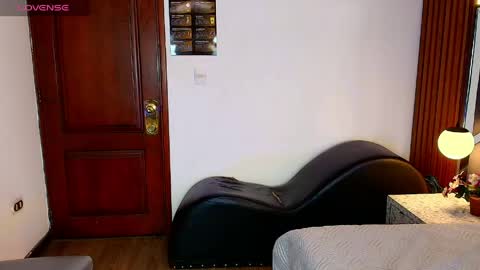 Snapshot of ambaross chatting on June 2026 02:06:02 PM Ambar Ross online show from June 2026 02:06:02 PM