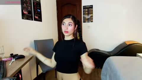Ambar Ross online show from July 2026 03:03:01 PM