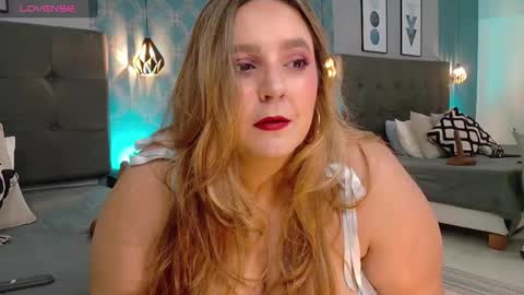 Ambar  online show from January 2025 01:10:01 PM