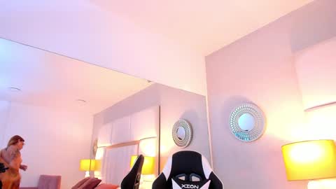 AmbarSantany  online show from February 2025 11:47:01 PM