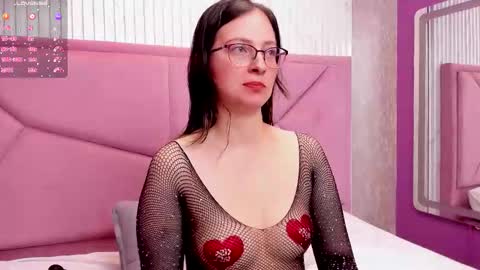 .  Amber Wood  . online show from October 2025 12:47:01 PM