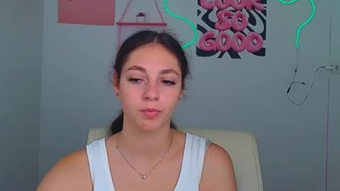 Snapshot of amber__r chatting on July 2026 05:44:02 AM Amber online show from July 2026 05:44:02 AM