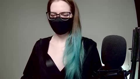 Amber non-nude model online show from February 2025 09:47:01 PM