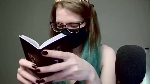 Amber non-nude model online show from March 2025 01:45:01 AM