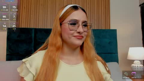 Snapshot of amber_kiss_ chatting on May 2026 06:34:02 PM Emily online show from May 2026 06:34:02 PM