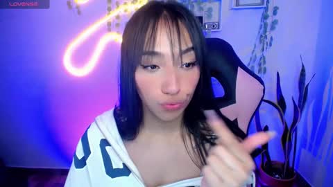 Amber online show from February 2025 02:23:01 PM