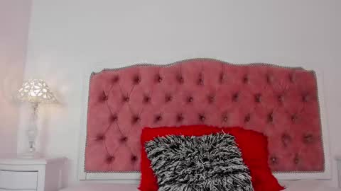 Snapshot of amber_roose75 chatting on October 2025 01:44:01 PM julieta online show from October 2025 01:44:01 PM