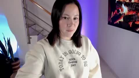 Snapshot of amber_rosewood_ chatting on June 2026 01:32:02 AM Vivi online show from June 2026 01:32:02 AM