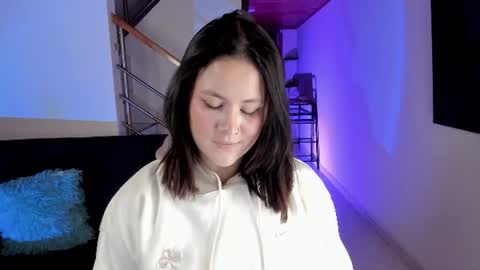 Snapshot of amber_rosewood_ chatting on July 2026 03:33:02 AM Vivi online show from July 2026 03:33:02 AM