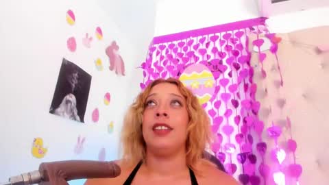Snapshot of amber_yours chatting on February 2025 05:09:02 PM NEW ACCOUNT -- online show from February 2025 05:09:02 PM