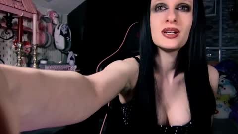 DEMONESS AMBER 666 online show from April 2026 02:54:01 AM