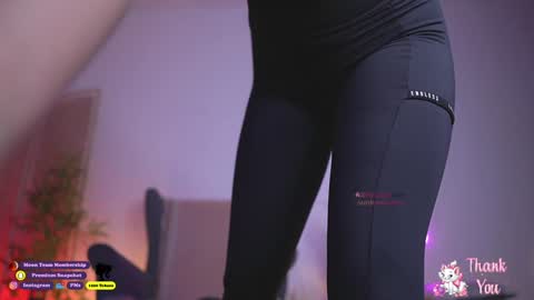 Snapshot of ambercb chatting on November 2025 08:19:02 PM Amber online show from November 2025 08:19:02 PM