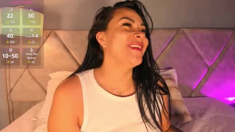 Amber Collins online show from November 2025 10:49:02 AM