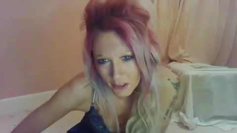 Kaligirll online show from May 2026 05:45:01 AM