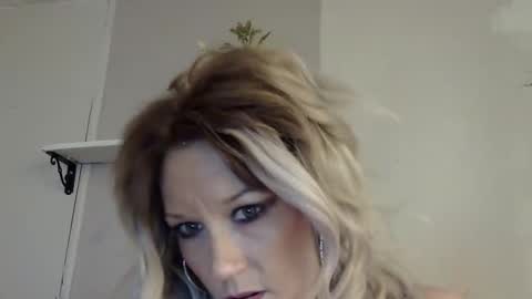 Kaligirll online show from May 2026 06:29:01 AM