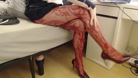 Amber online show from April 2026 07:33:02 PM