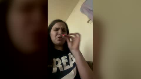 Snapshot of amberkni chatting on February 2026 06:31:01 AM amberkni online show from February 2026 06:31:01 AM