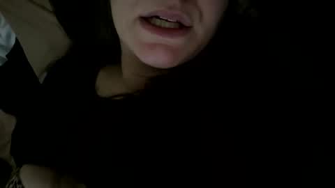 Snapshot of amberkni chatting on April 2026 06:18:01 AM amberkni online show from April 2026 06:18:01 AM